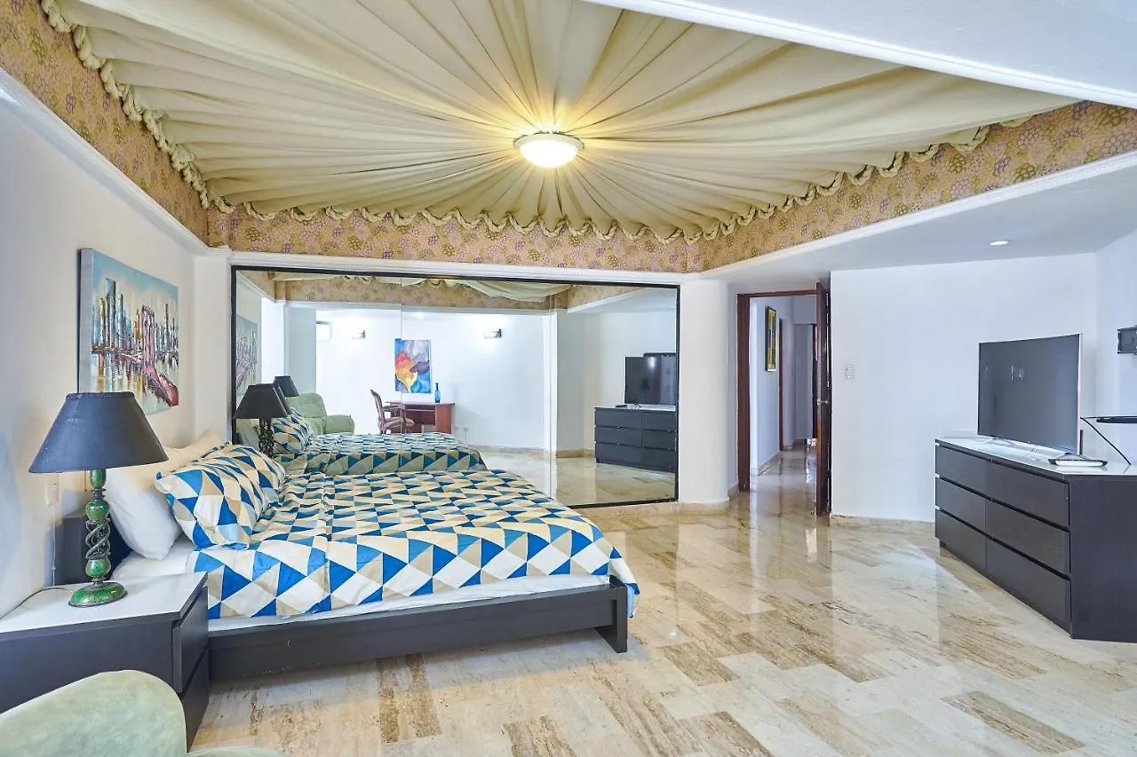 Large Beautifull Apartment With Sea And Park View Santo Domingo Dominican Republic